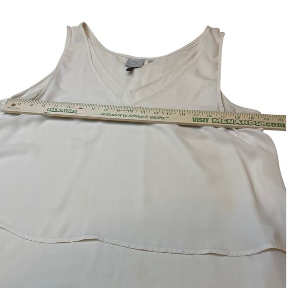 HD in Paris Anthropologie Flowy Tank - Cream, Size 16 - Picture 2 of 5
